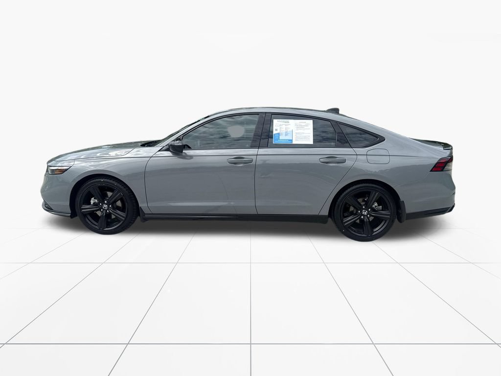 Used 2024 Honda Accord Sport image 4