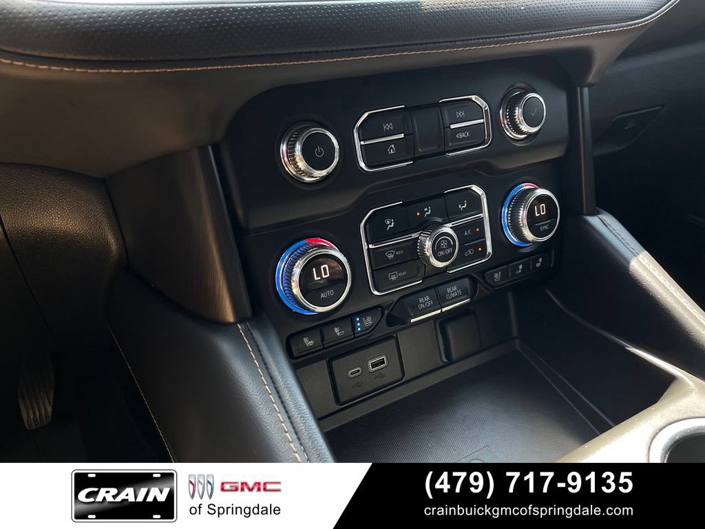 Used 2024 GMC Yukon AT4 w/ Technology Package AWD/4WD image 19