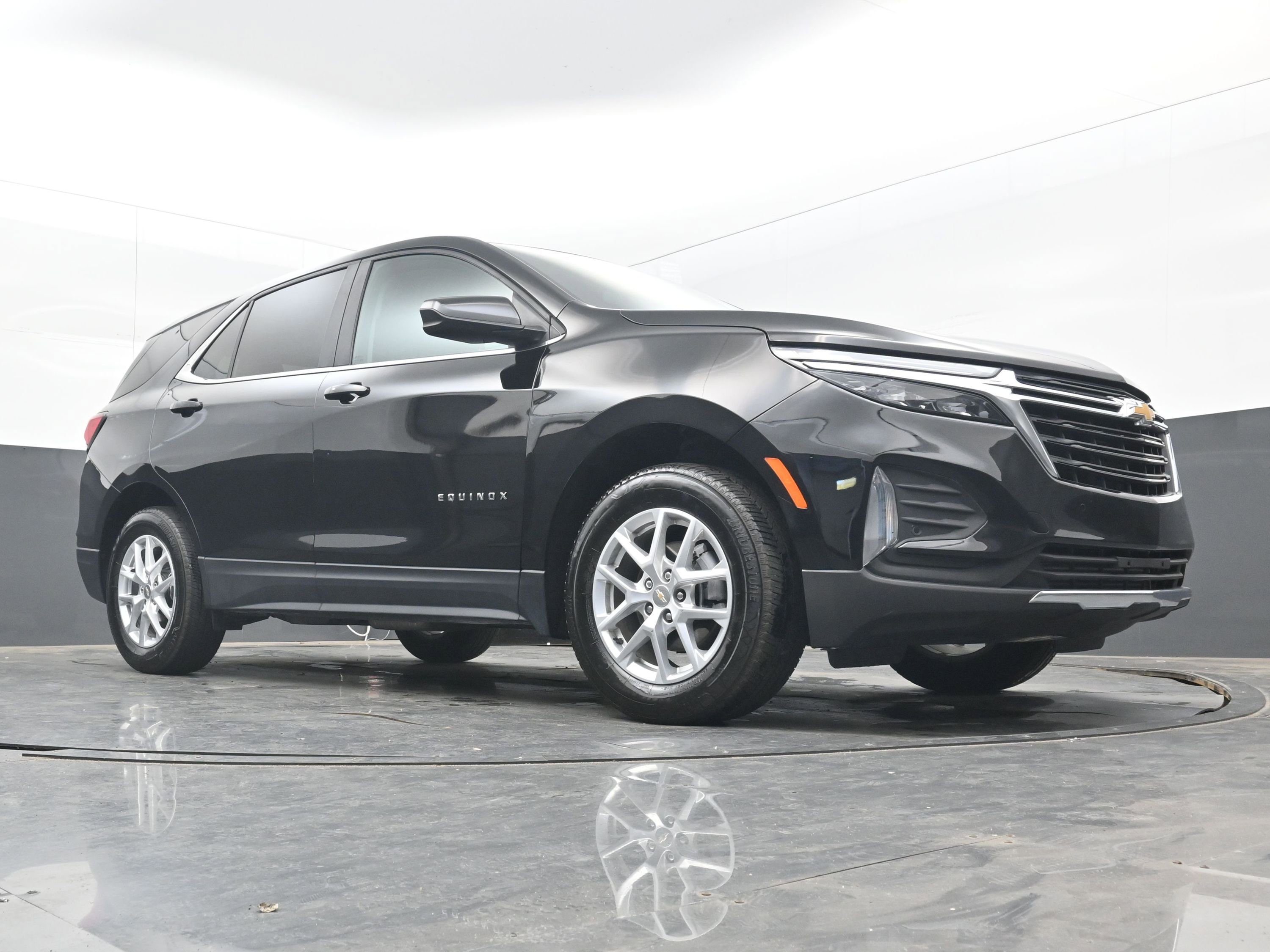 Used 2024 Chevrolet Equinox LT image 18