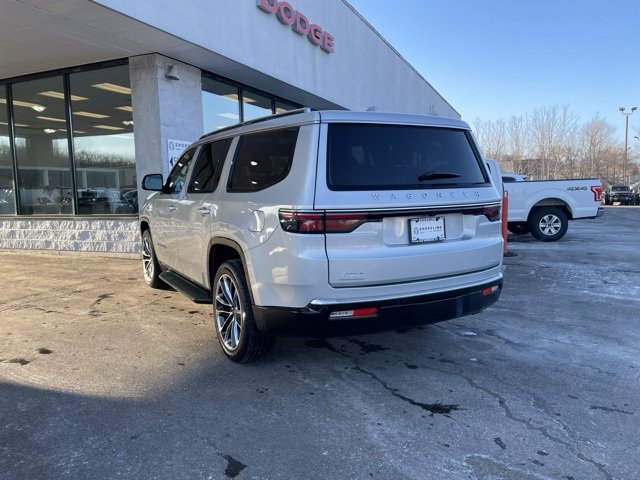 Used 2022 Jeep Wagoneer Series II w/ Premium Group I image 7