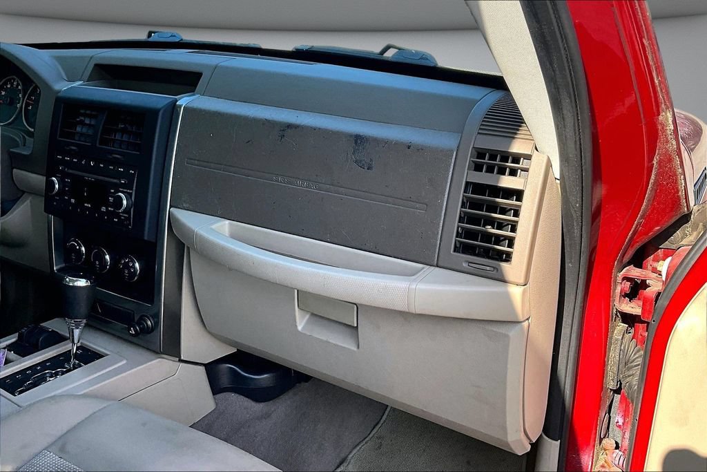 Used 2008 Jeep Liberty Sport w/ Trailer Tow Class III Group AWD/4WD image 24