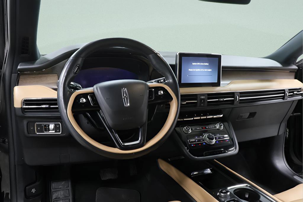 Used 2021 Lincoln Corsair Reserve w/ Equipment Group 201A image 8