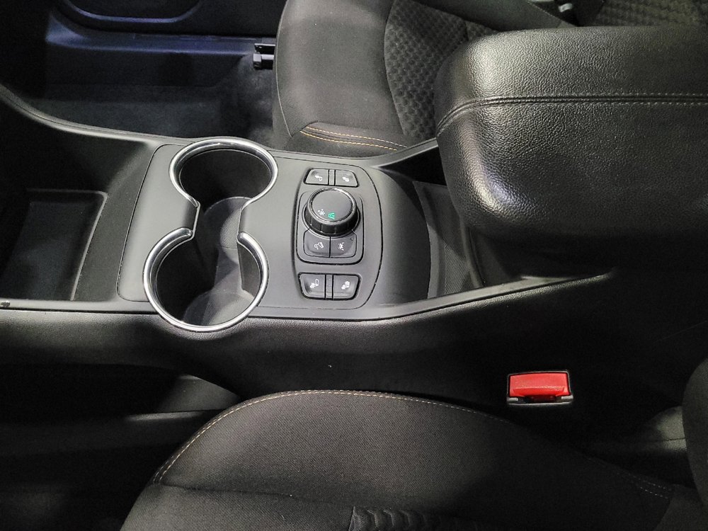 Used 2021 GMC Terrain SLE w/ Driver Convenience Package image 26