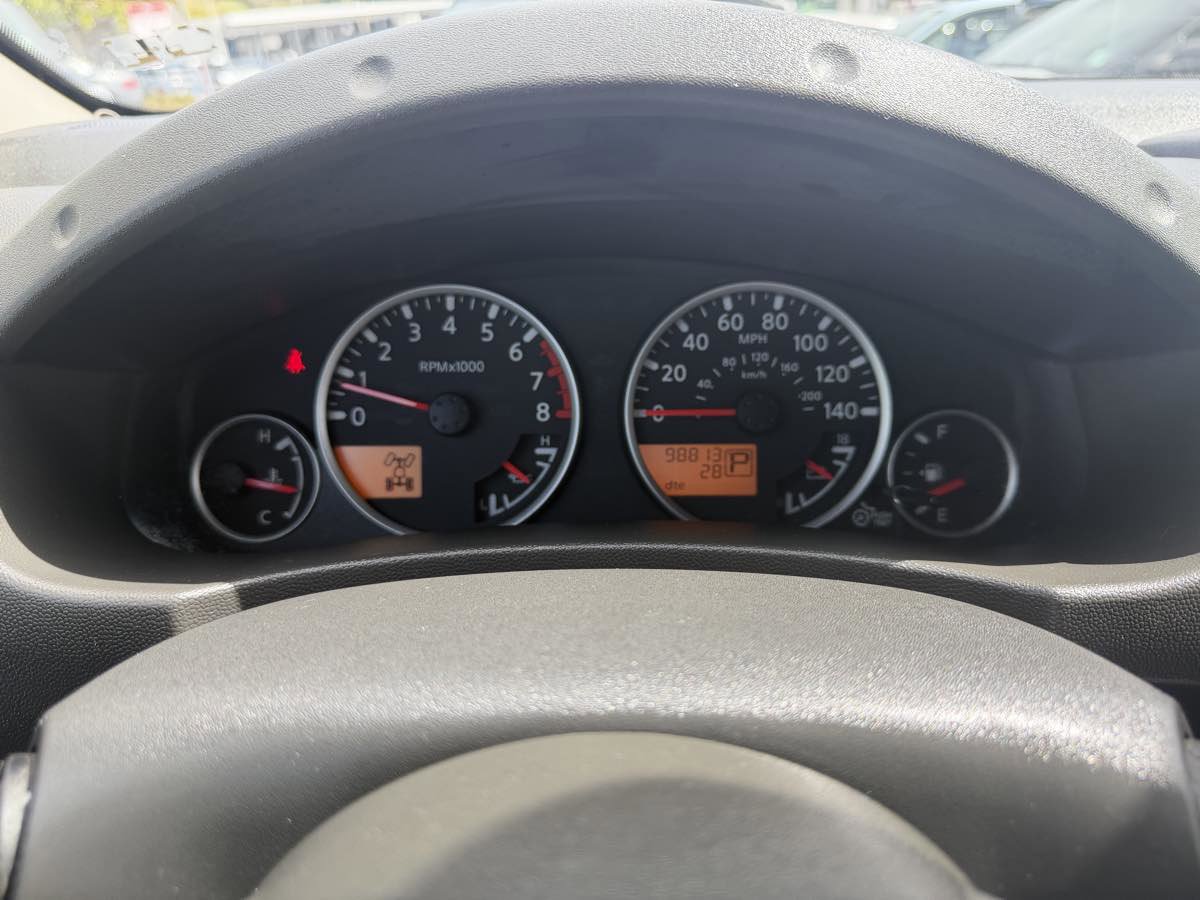 Used 2012 Nissan Pathfinder S image 21