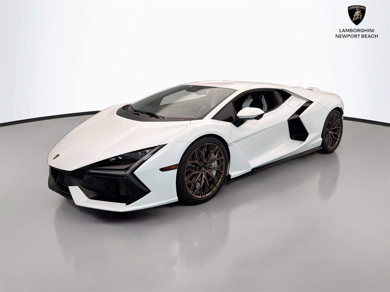 Used 2024 Lamborghini Revuelto AWD/4WD image 3