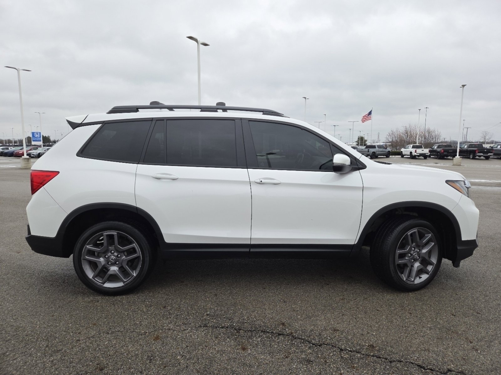 Used 2023 Honda Passport EX-L image 17