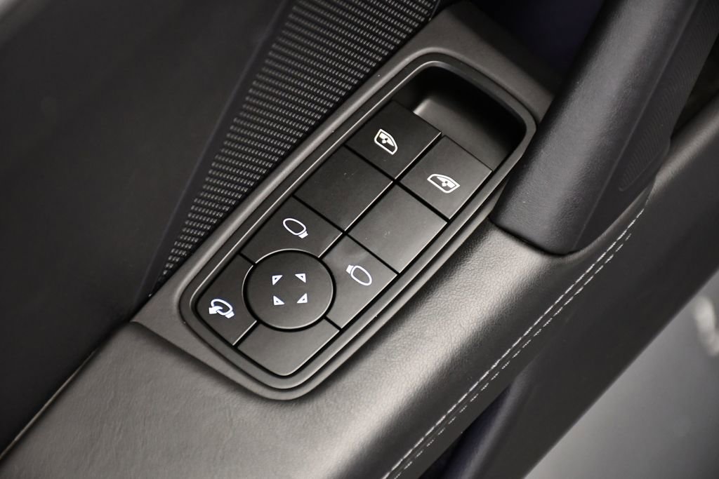 Certified 2024 Porsche 911 Targa 4 image 38
