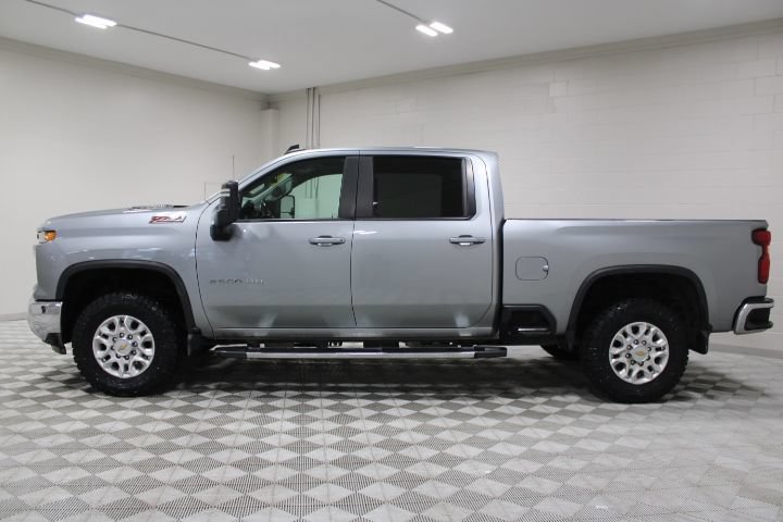 Used 2024 Chevrolet Silverado 2500 LT w/ All Star Edition AWD/4WD image 8