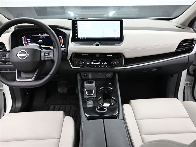 Used 2025 Nissan Rogue SL w/ Tech Package AWD/4WD image 13