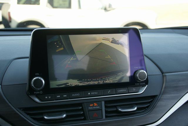 Used 2024 Nissan Altima 2.5 SV image 23