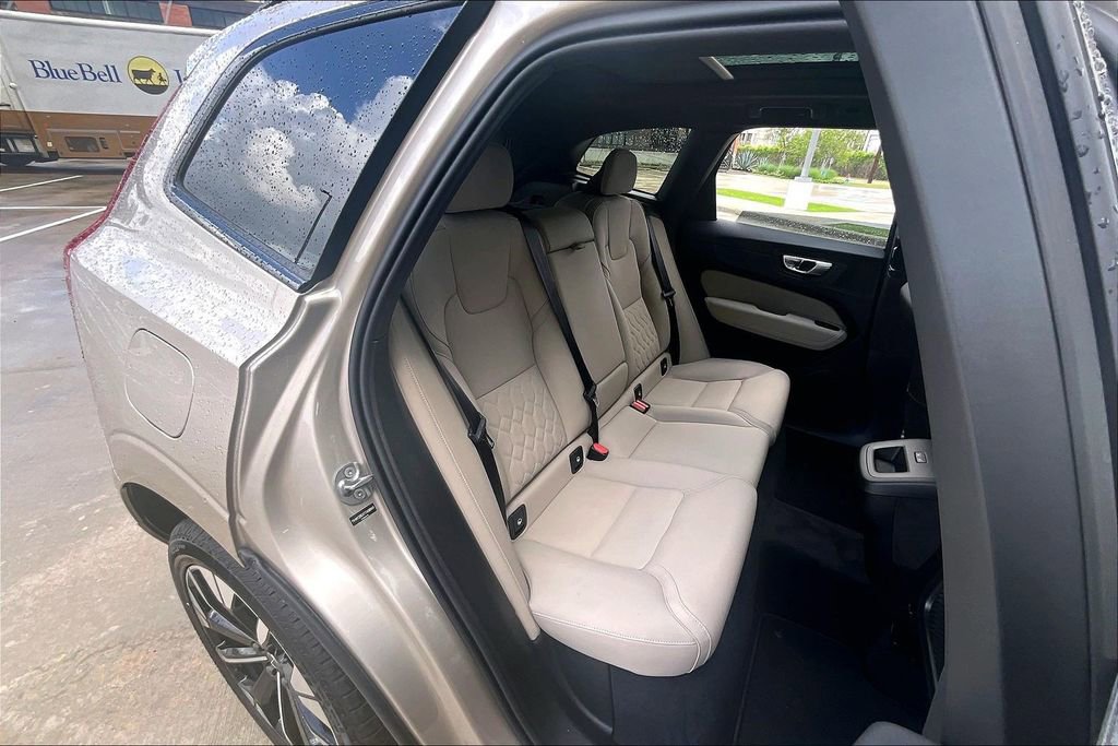 New 2026 Volvo XC60 B5 Plus w/ Protection Package Premier AWD/4WD image 16