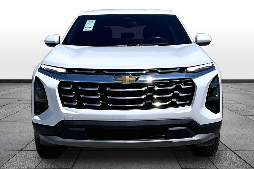 Used 2026 Chevrolet Equinox LT FWD image 3