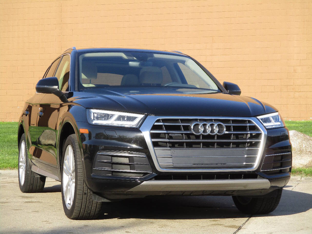 Used 2018 Audi Q5 2.0T Premium Plus AWD/4WD image 10