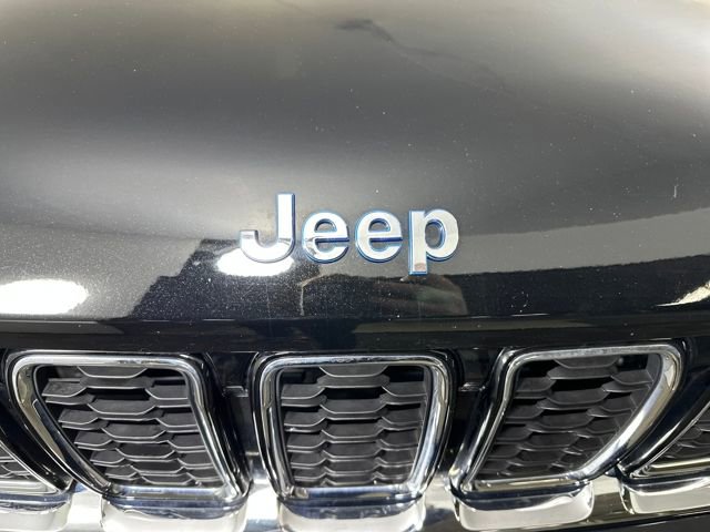 Used 2024 Jeep Grand Cherokee Limited 4xe image 9