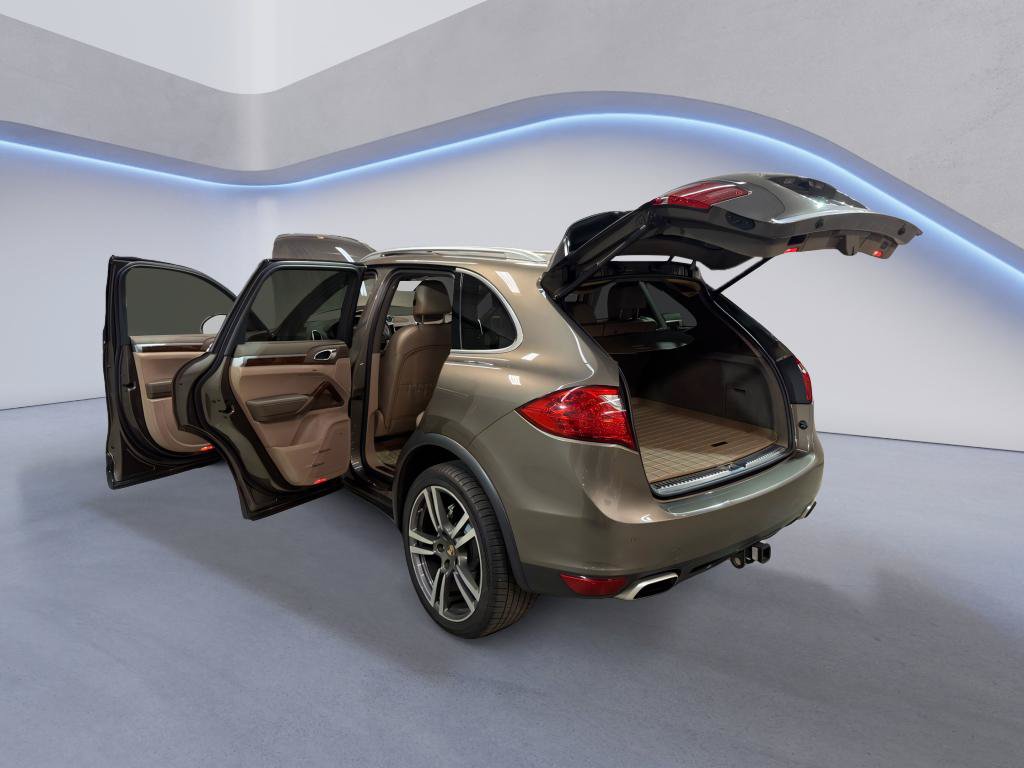 Used 2012 Porsche Cayenne S AWD/4WD image 12
