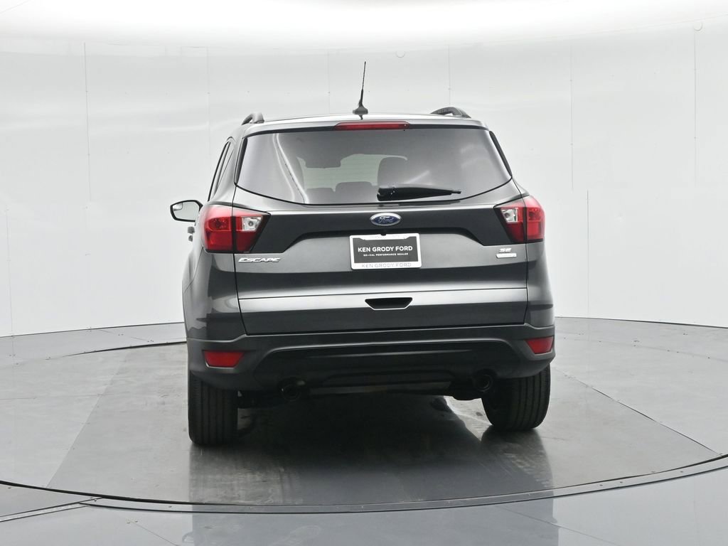 Used 2019 Ford Escape SE image 31