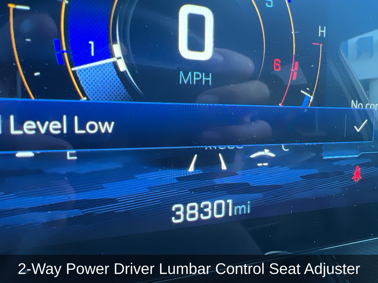 Used 2025 Chevrolet Equinox LT w/ Convenience Package II FWD image 17