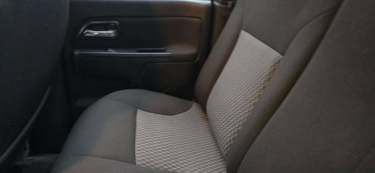 Used 2011 GMC Canyon SLE image 16