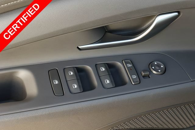Used 2025 Hyundai Elantra Sport FWD image 22
