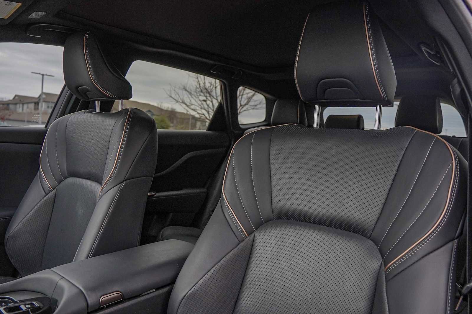 Used 2025 Toyota Crown Signia image 11