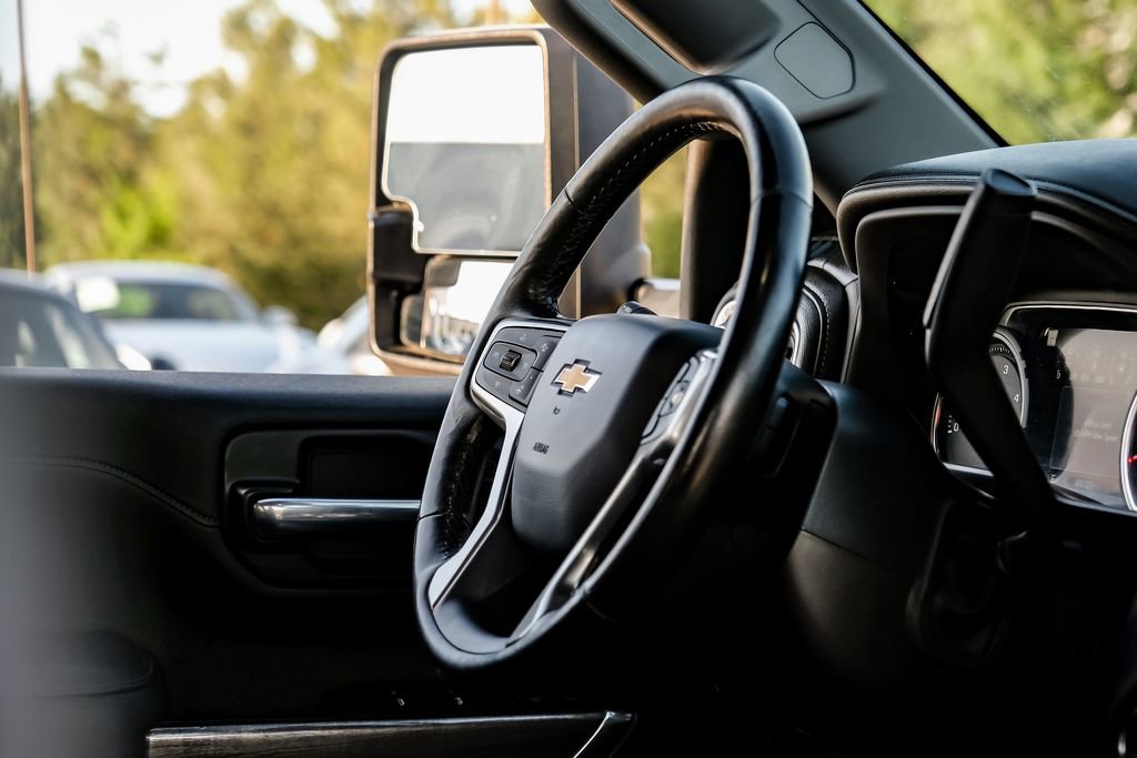Used 2022 Chevrolet Silverado 3500 LTZ w/ Z71 Chrome Sport Edition image 13