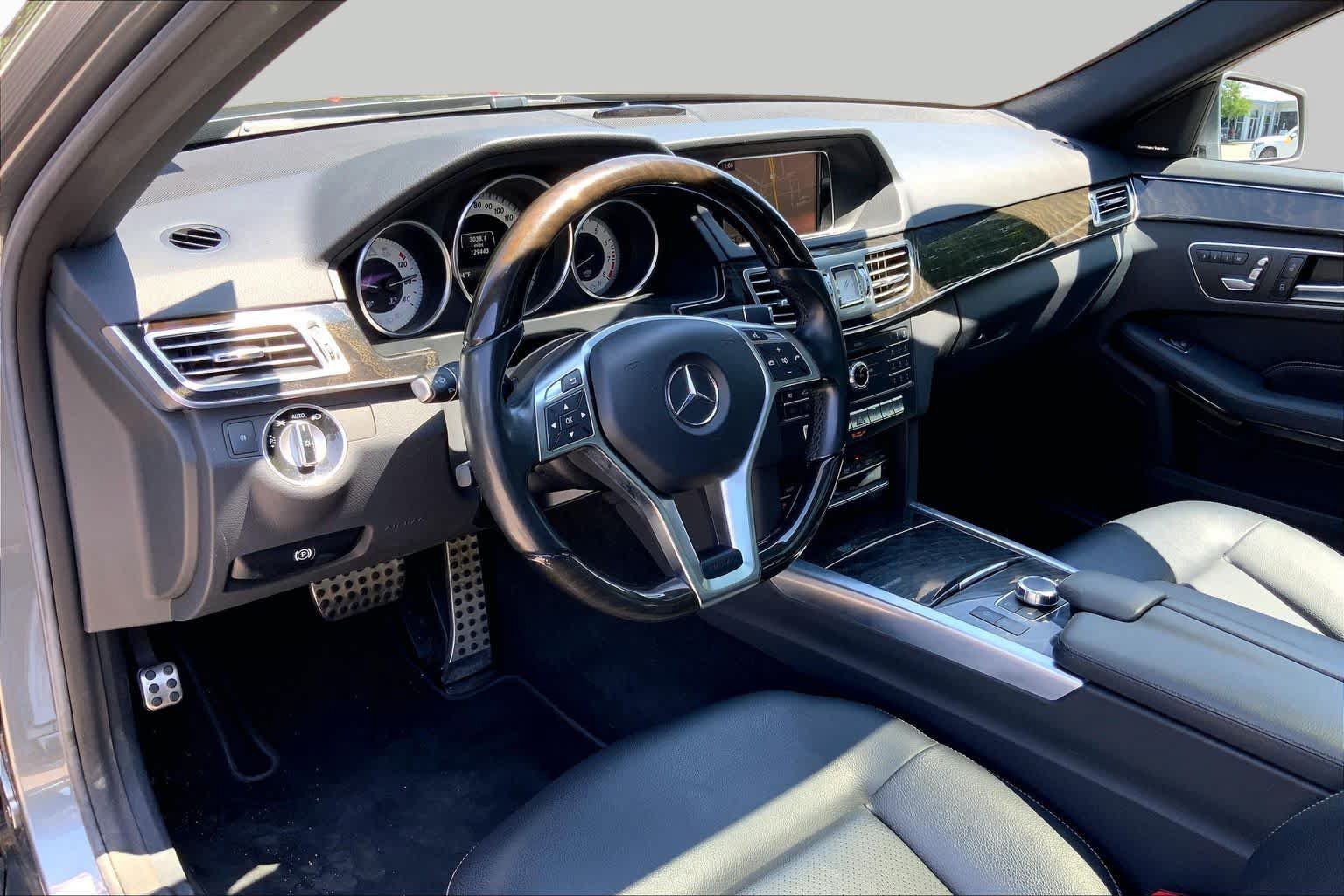 Used 2016 Mercedes-Benz E 350 4MATIC Wagon image 18