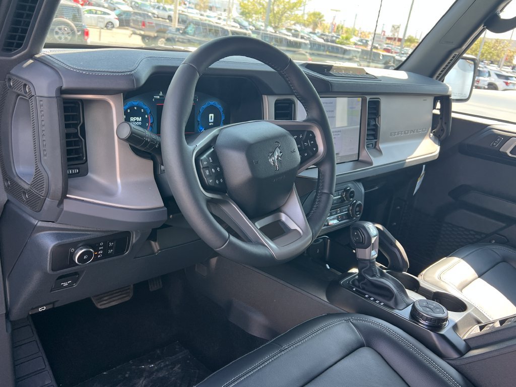 New 2026 Ford Bronco Outer Banks w/ Sasquatch Package AWD/4WD image 17