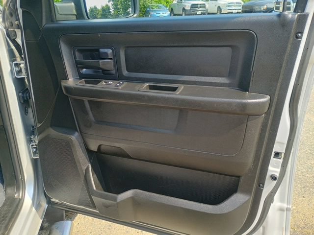 Used 2019 RAM 1500 Express w/ Express Value Package AWD/4WD image 13