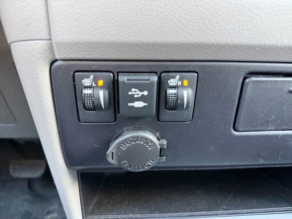Used 2019 Toyota Sienna XLE FWD image 10