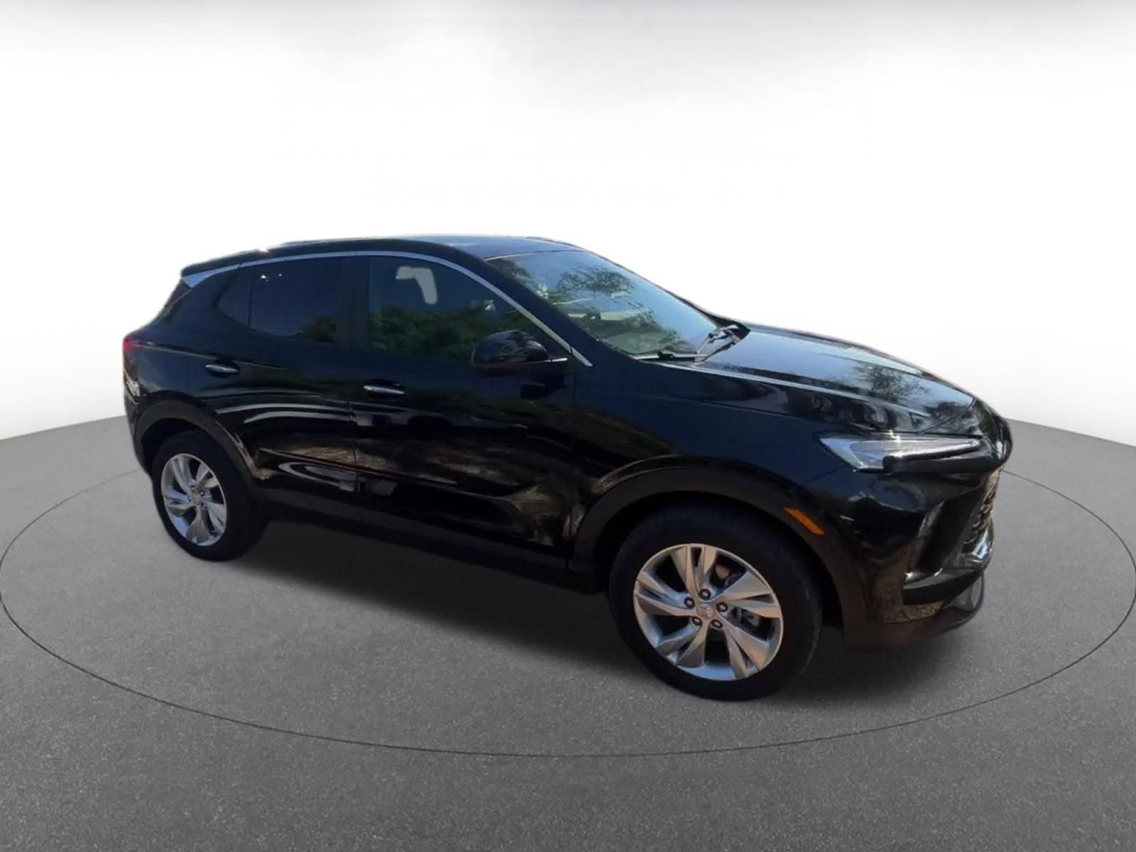 Used 2025 Buick Encore GX Preferred image 2