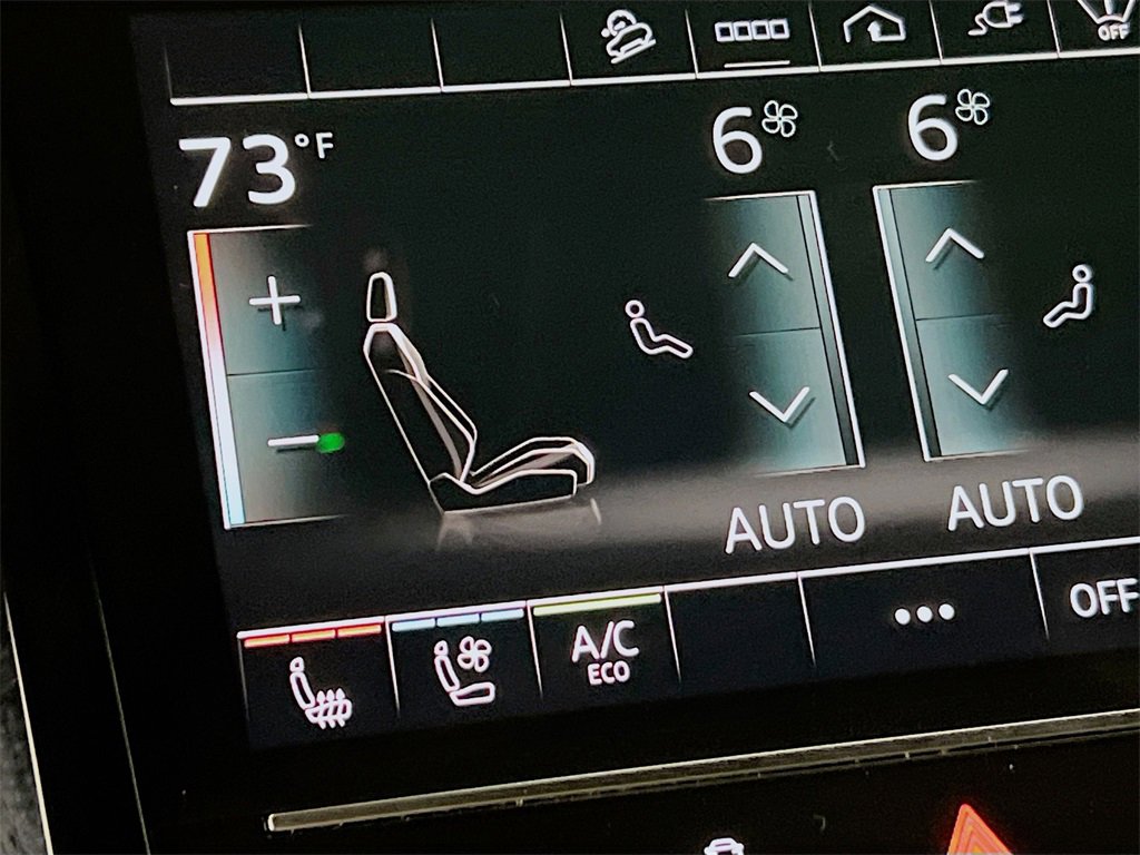 Certified 2022 Audi e-tron Prestige w/ Prestige Package image 22