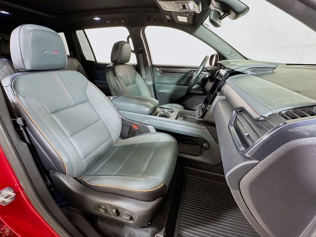 Used 2024 GMC Acadia AT4 w/ LPO, Floor Liner Package image 29