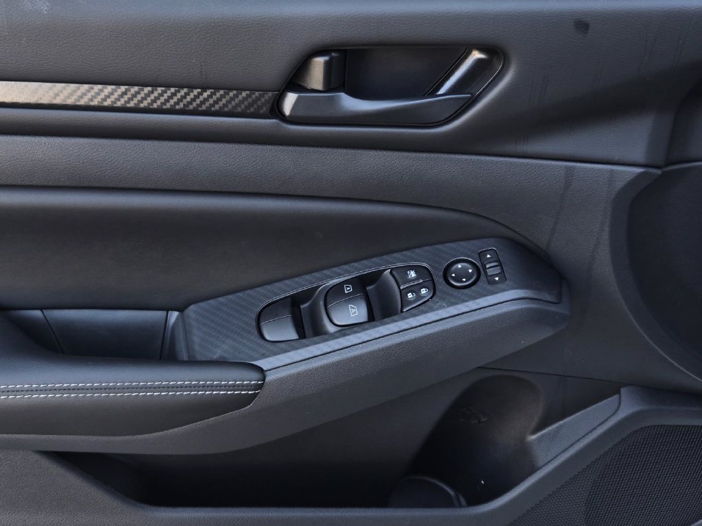 New 2026 Nissan Altima 2.5 SV FWD image 15
