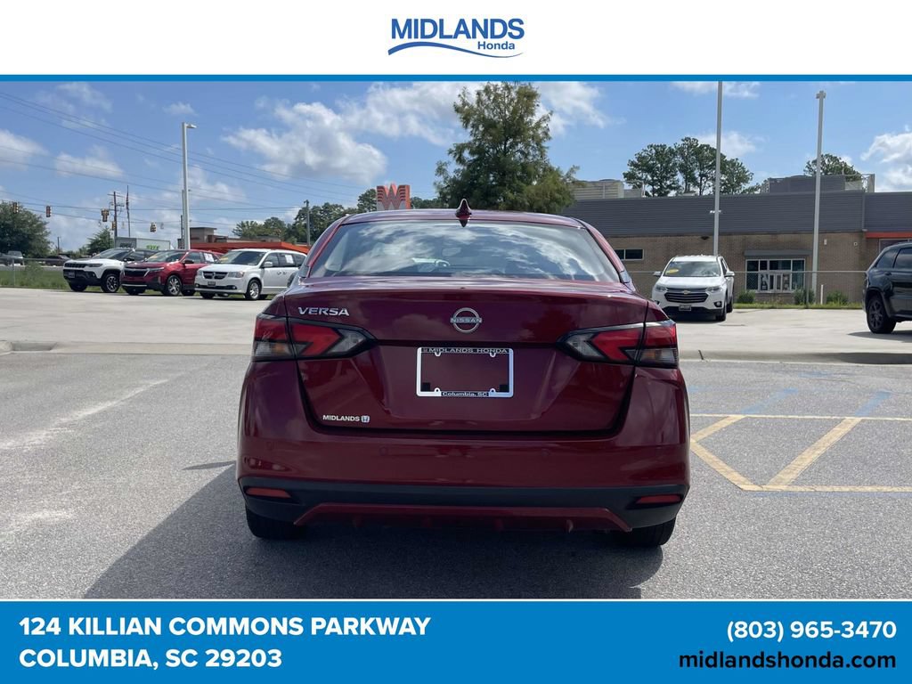Used 2025 Nissan Versa SV FWD image 5