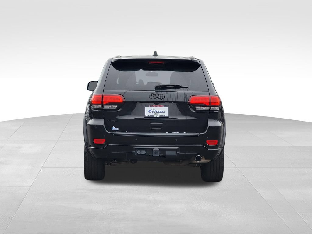 Used 2022 Jeep Grand Cherokee Laredo X AWD/4WD image 3