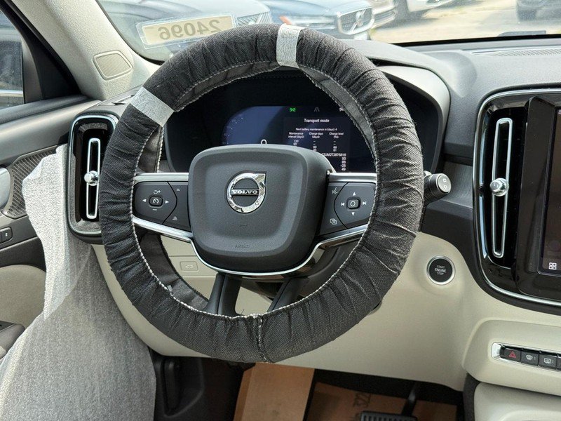 New 2026 Volvo XC40 B5 Ultra w/ Protection Package Premier AWD/4WD image 7