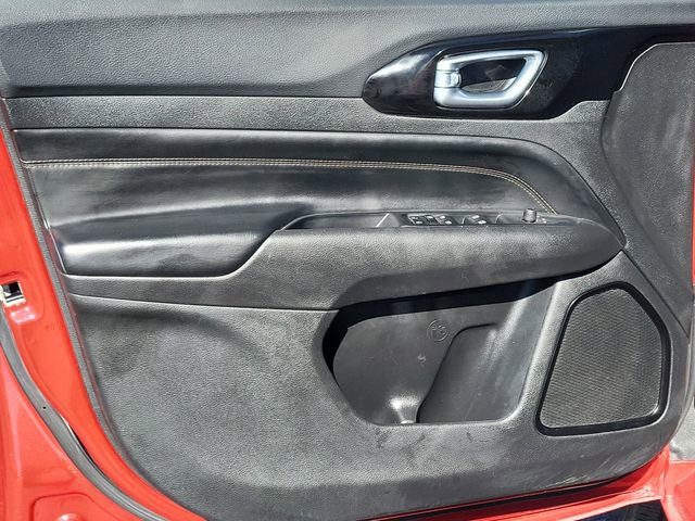 Used 2023 Jeep Compass Limited image 18