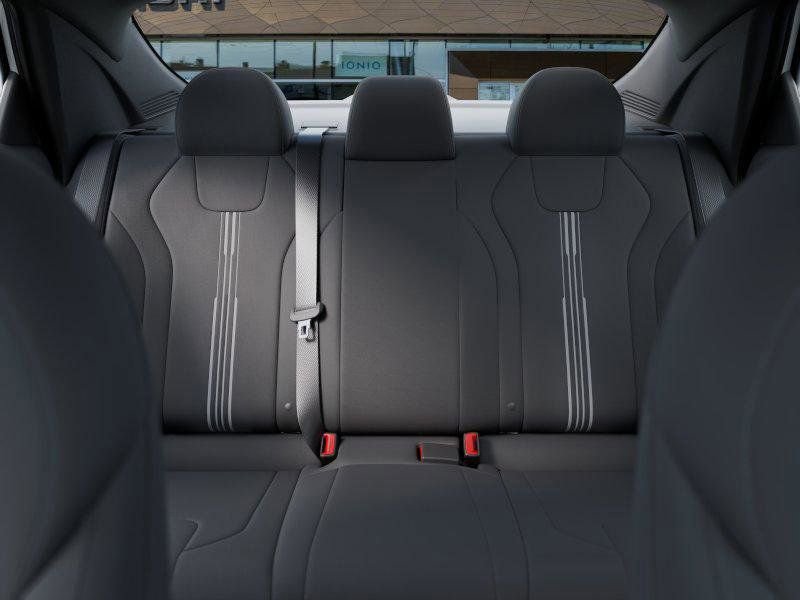 New 2026 Hyundai Elantra Hybrid FWD image 12