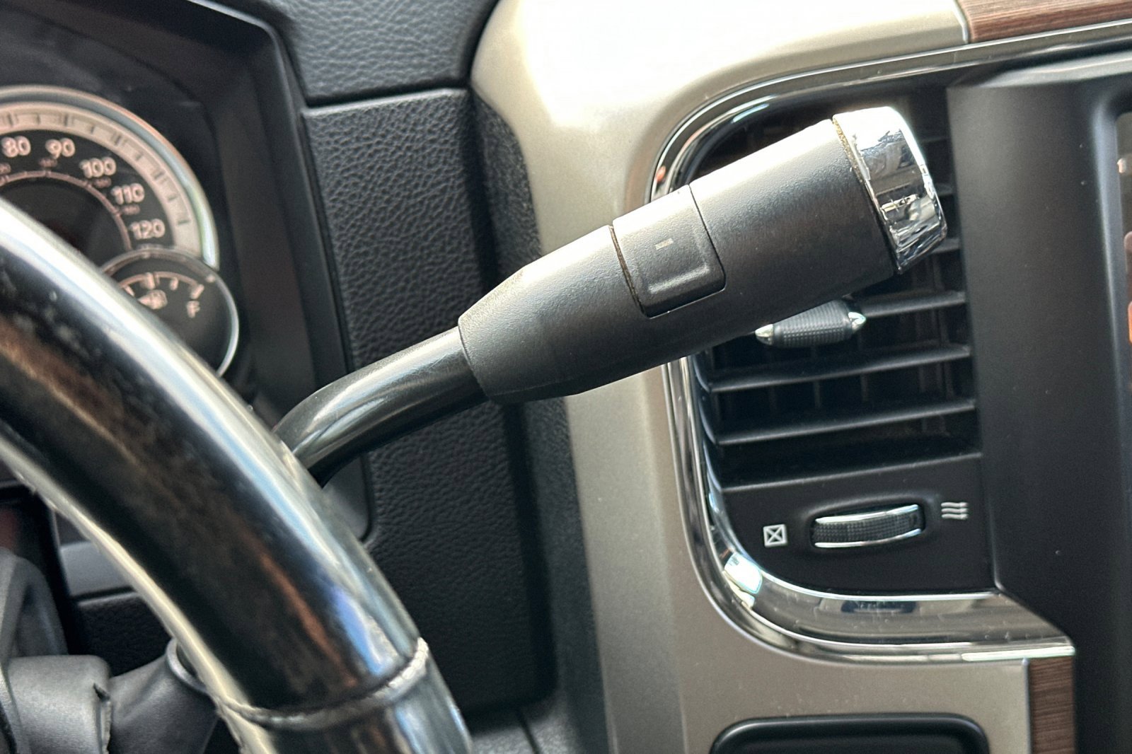 Used 2014 RAM 2500 Laramie image 21