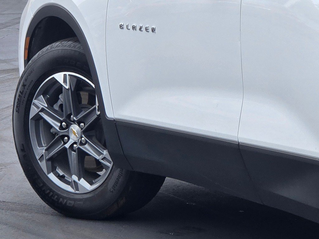 Certified 2024 Chevrolet Blazer LT w/ Convenience Package FWD image 18