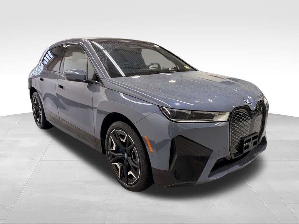 Used 2024 BMW iX xDrive50 w/ Sport Package AWD/4WD image 7