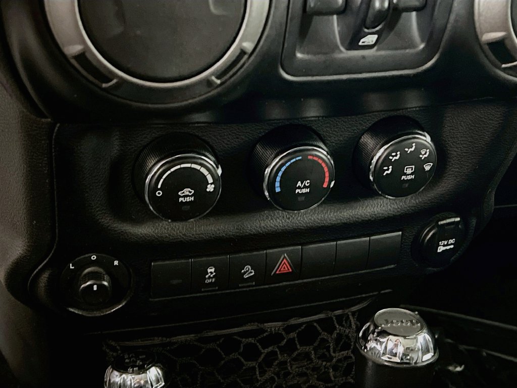 Used 2017 Jeep Wrangler Unlimited Sport AWD/4WD image 14