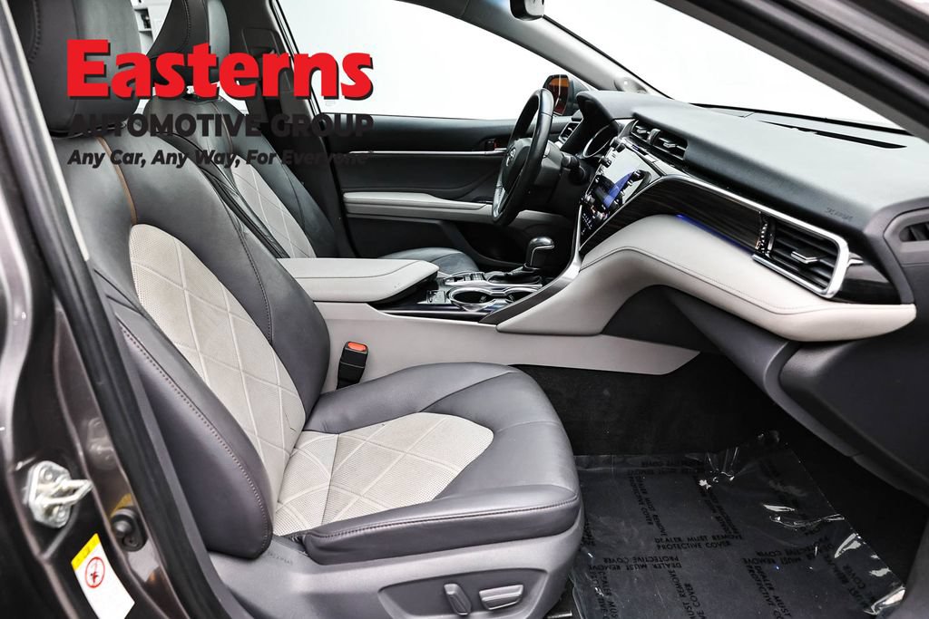 Used 2018 Toyota Camry XLE w/ Driver Assist Package FWD image 25