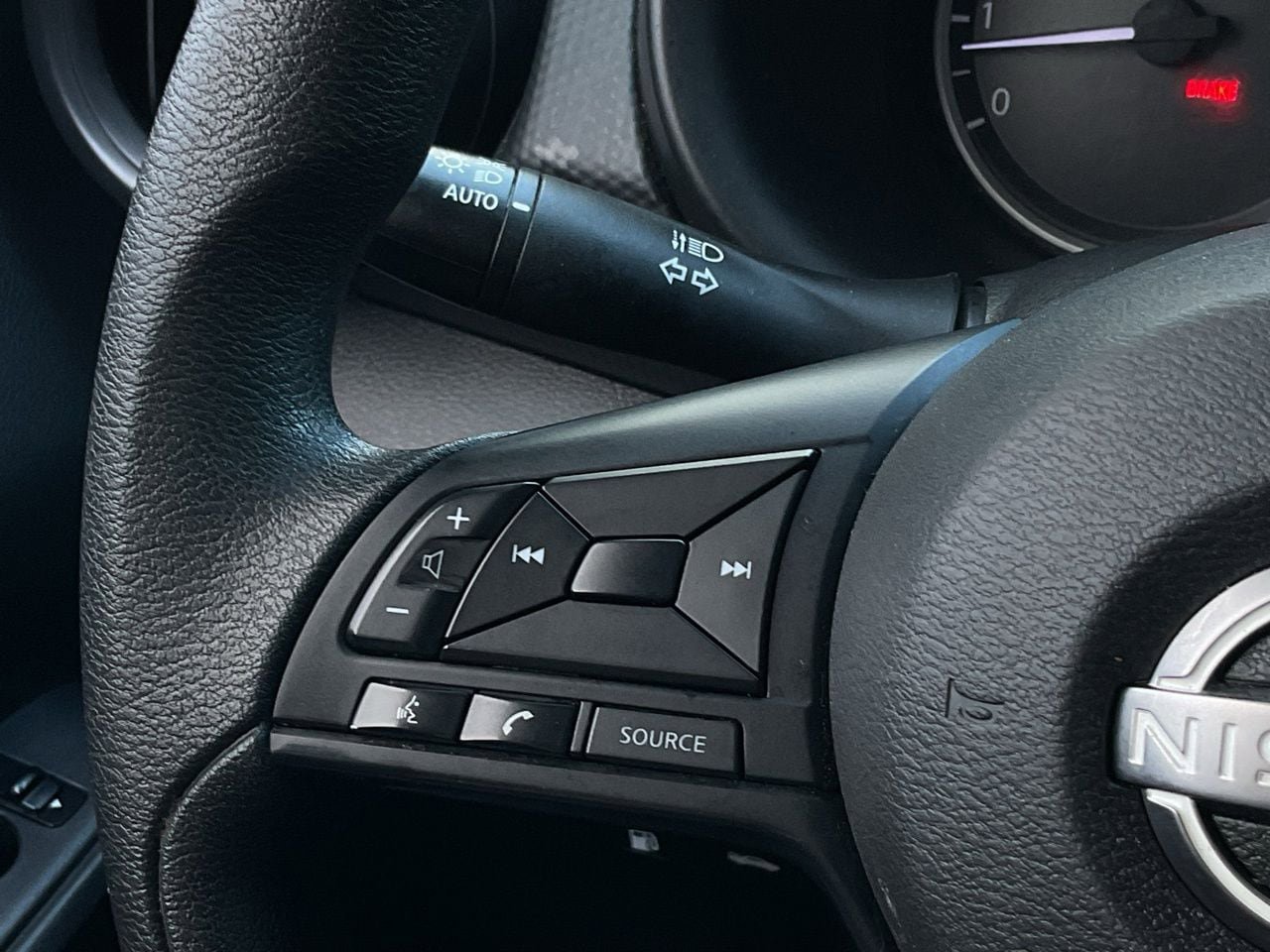 Used 2024 Nissan Kicks S image 23