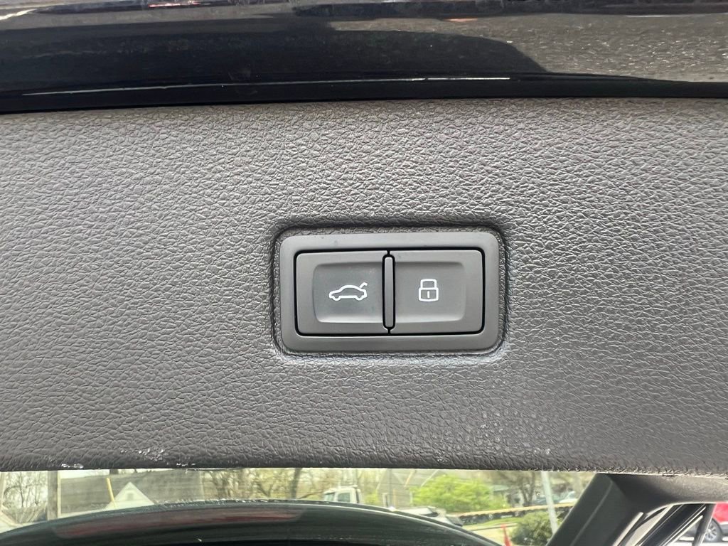 Used 2018 Audi Q7 2.0T Premium Plus w/ Premium Plus Package image 25