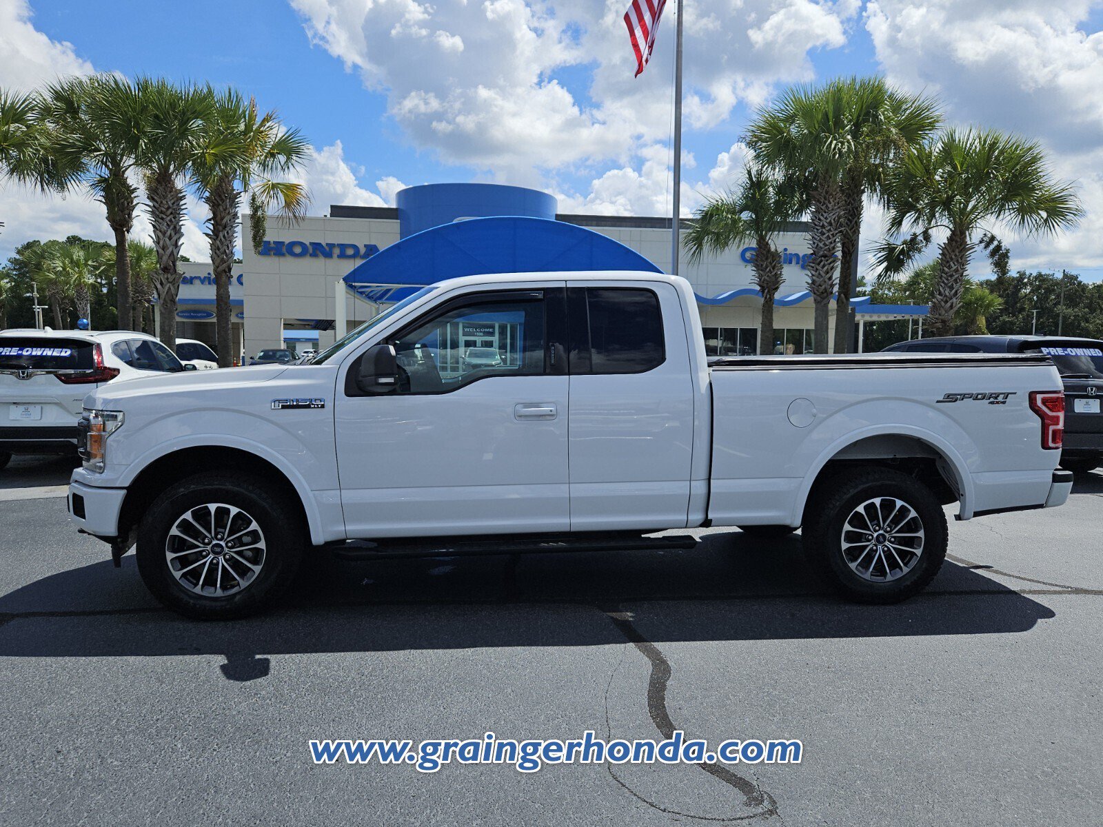 Used 2020 Ford F150 XLT w/ Equipment Group 302A Luxury AWD/4WD image 2