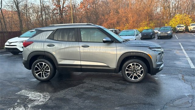 Used 2024 Chevrolet TrailBlazer LT image 29