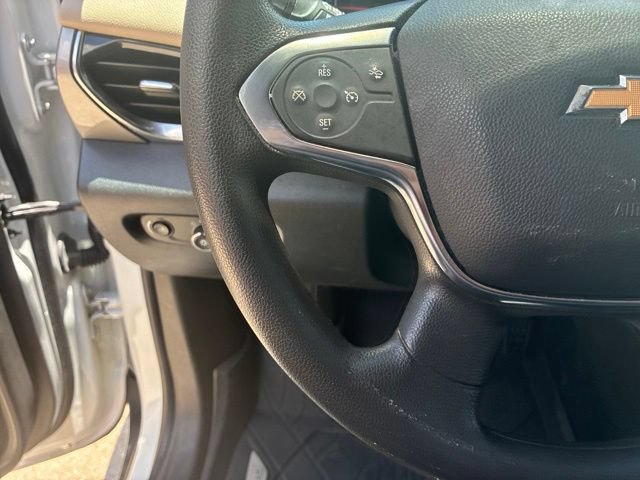 Used 2023 Chevrolet Traverse LS FWD image 22