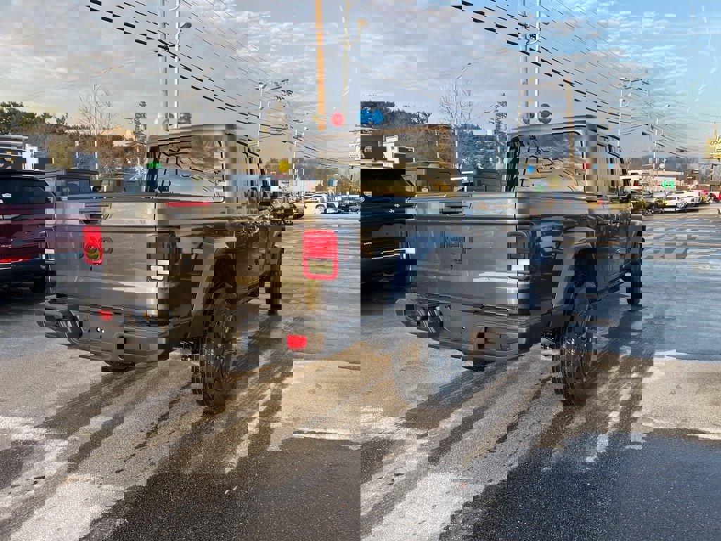 New 2026 Jeep Gladiator Sport image 8