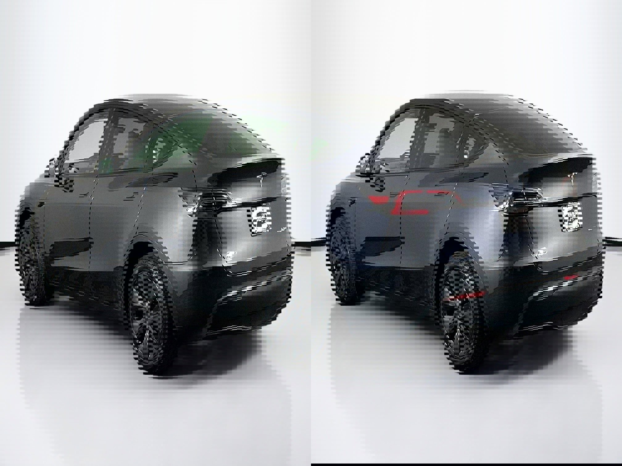 Used 2025 Tesla Model Y Long Range image 9